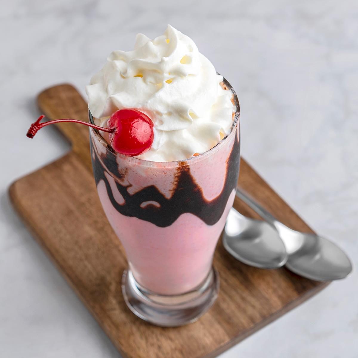 Easy Chocolate Strawberry Shake Recipe: Customize Your Dream Sip